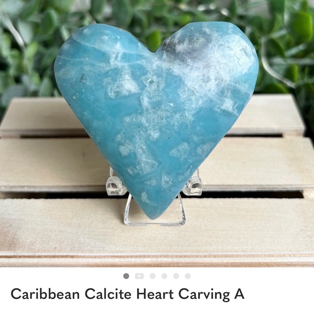 Caribbean Calcite Heart Carving A